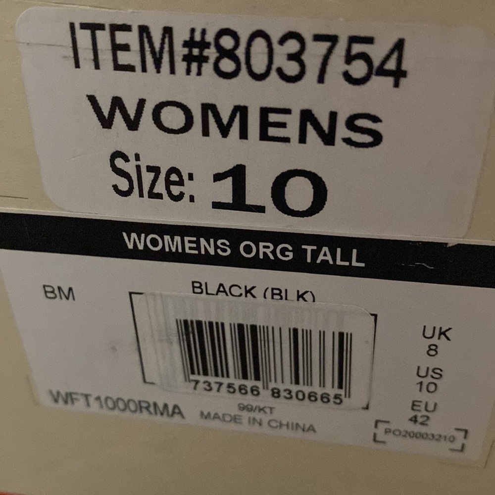 Brand New, still in box Hunter Boots Black, women’s size 10. - Picture 3 of 4